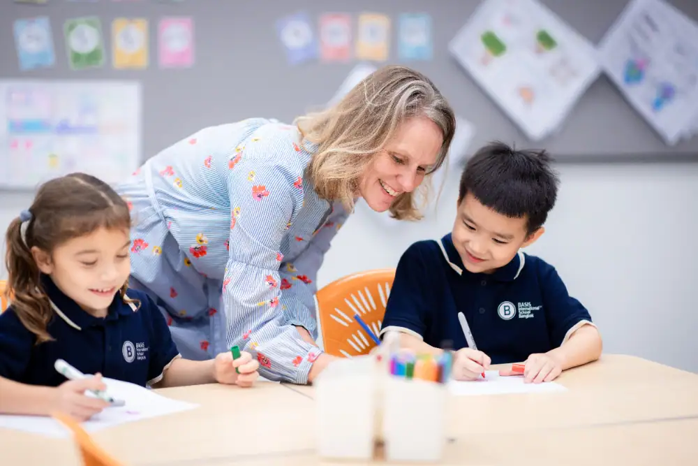 Expert teaching Expert teaching