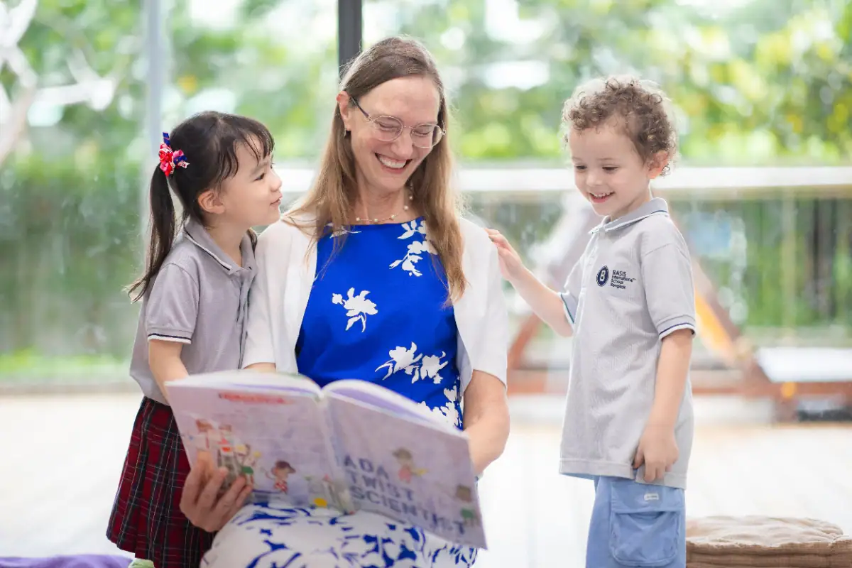 Benefits of International Early Childhood Education Benefits of International Early Childhood Education